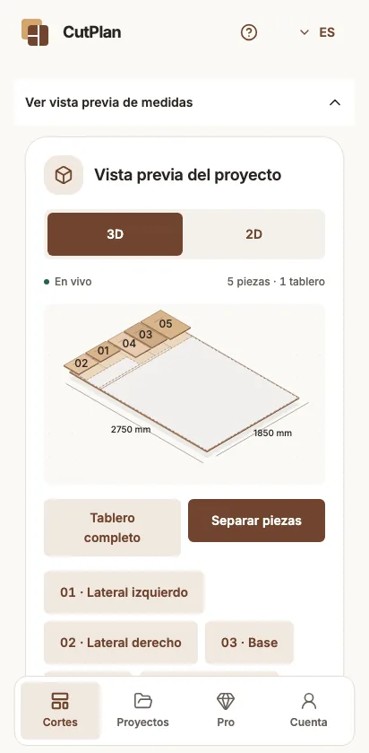 Vista isométrica del tablero con piezas separadas.